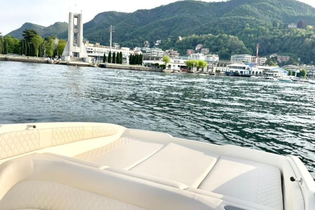 Duomo Modern Loft 100Mt From Duomo And Lake Como Bagian luar foto